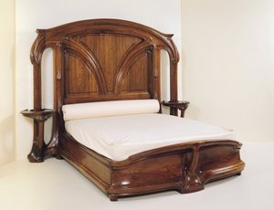 アールヌーボー様式のベッド、1900（木材）